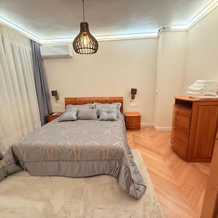 Victoria- две спални делукс до морската градина и центъра Apartamento *