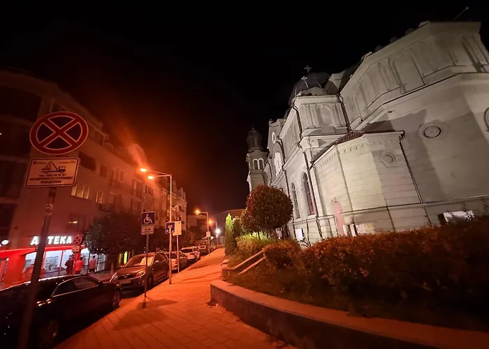 Victoria- две спални делукс до морската градина и центъра شقة