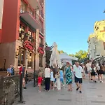 Victoria- две спални делукс до морската градина и центъра 부르가스