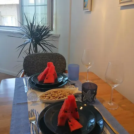 Apartment на 2 мин от плажа!victoria- две спални делукс до морската градина и центъра *