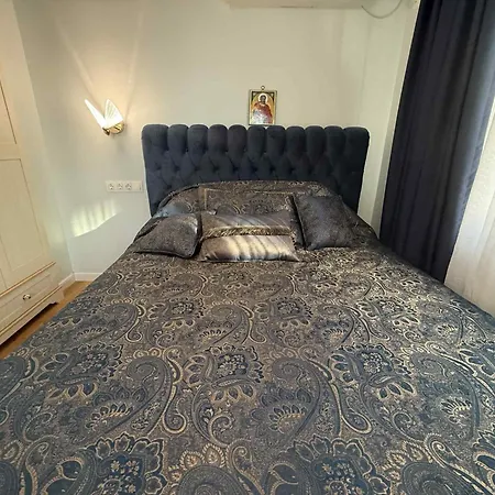 Victoria- две спални делукс до морската градина и центъра Burgaz